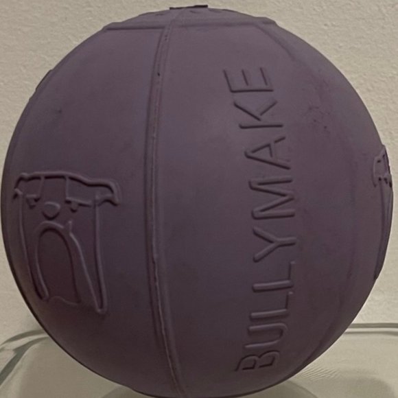 🐾HOST PICK🐾 BULLYMAKE Rubber Treat-Dispensing Beach Ball Toy for Large Dogs - Picture 3 of 6